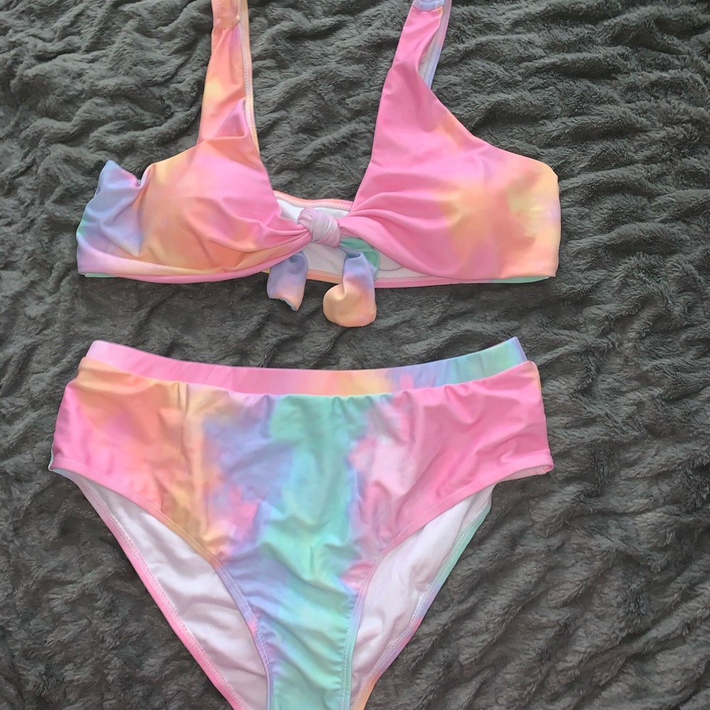 Bathing suit